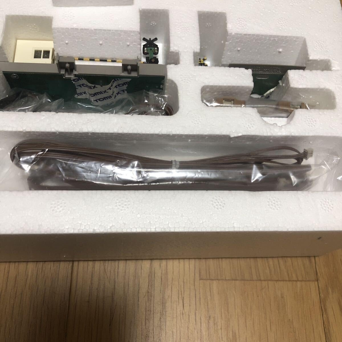 Amazon.co.jp: トミックス TCS 自動踏切セット5555 トミックス N-600