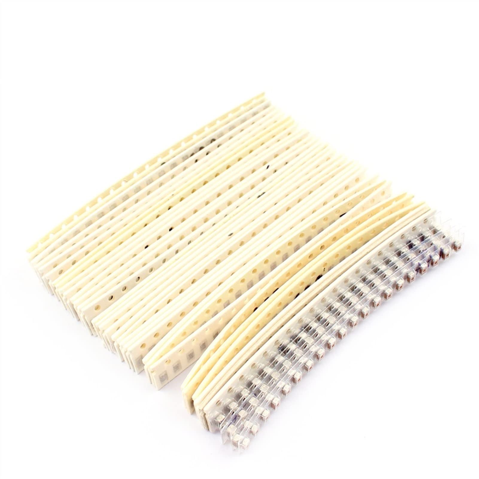 Condensadores 2500 unids/lote 0805 SMD condensador de cerámica Kit surtido 1pF ~ 10uF SMD condensadores de cerámica conjunto de muestras 22PF 220PF 68nf 470nf condensador Industrial Electrical capacit
