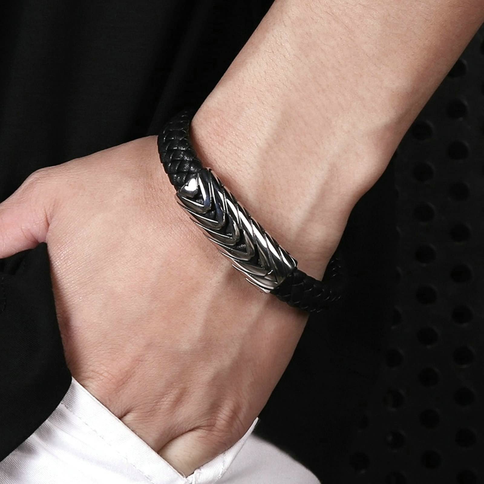 Pulsera para Hombre de Acero Inoxidable, Pulsera para Hombre, Pulsera de Cuero Trenzado con patrón de Flechas, 16,5 cm de Longitud, Pulsera Vintage, joyería