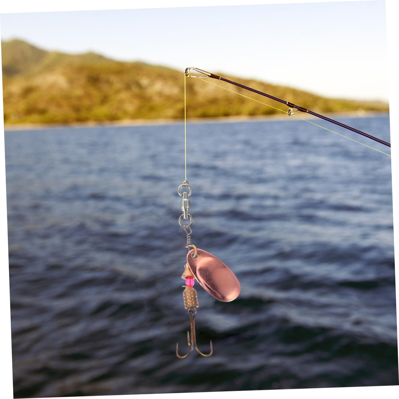 YARNOW 30 Pièces Faux Appât Leurres De Pêche pour L'achigan Kit De Matériel De Pêche Spinnerbait Appâts De Pêche De Simulation Paillettes Appât Artificiel Le Fer Faire Tourner