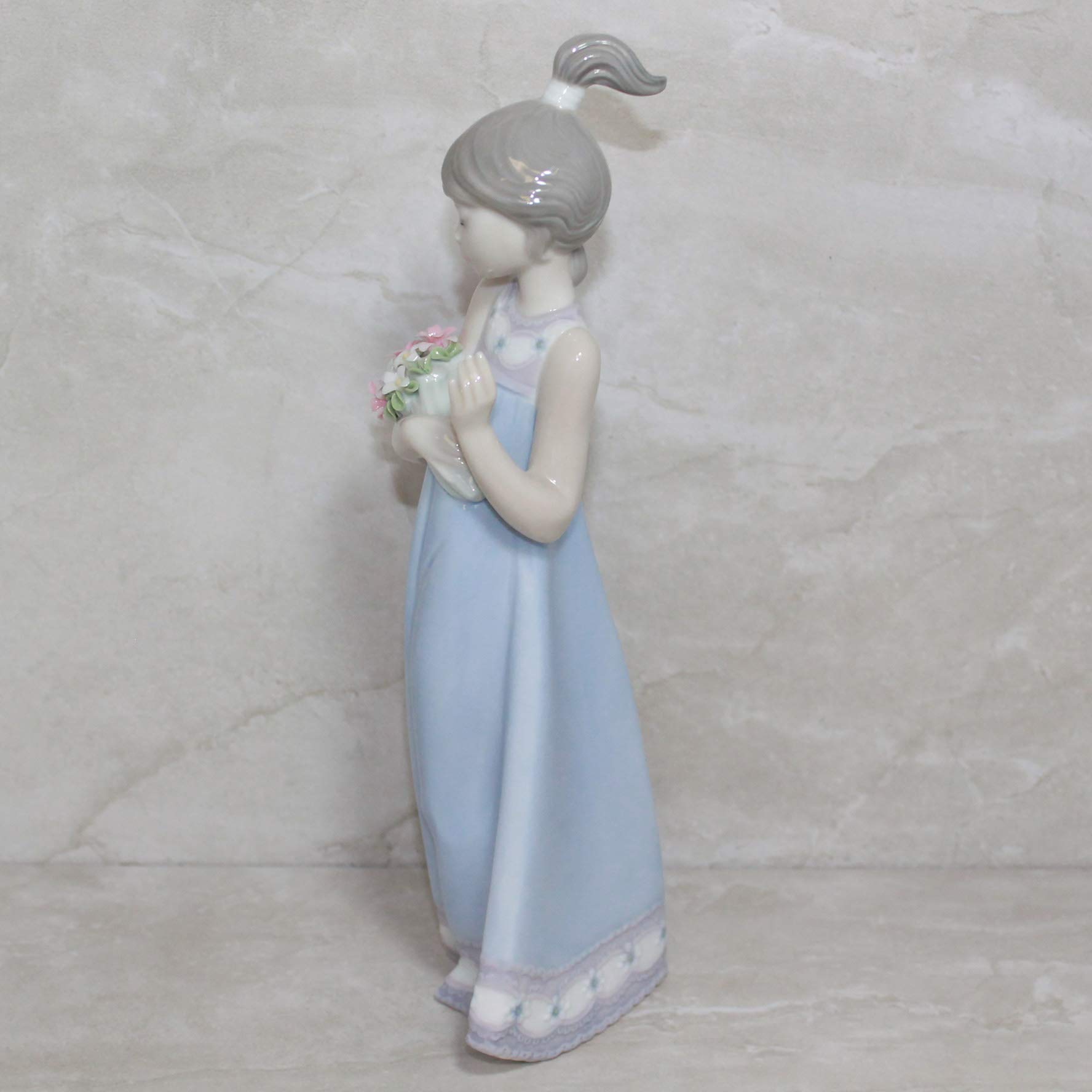 Amazon.com: LLADRÓ Figurine: 5604 Spring Token : Home & Kitchen