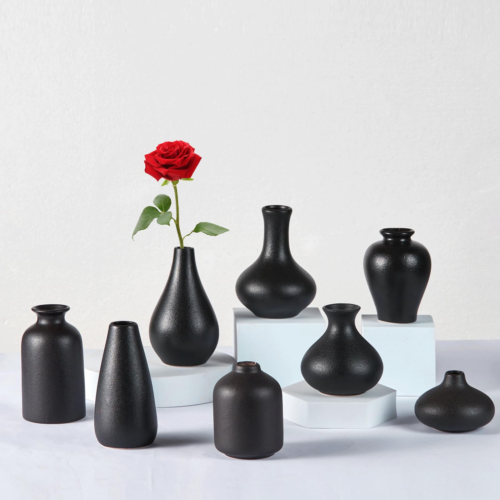 Kleine schwarze Vasen Set von 8 – Mini-Keramik-Vasen für Blumen | Pampasgras, perfekt für Wohnzimmer, Tischdekoration, schwarze Vasen, Heimdekoration, Badezimmerdekoration