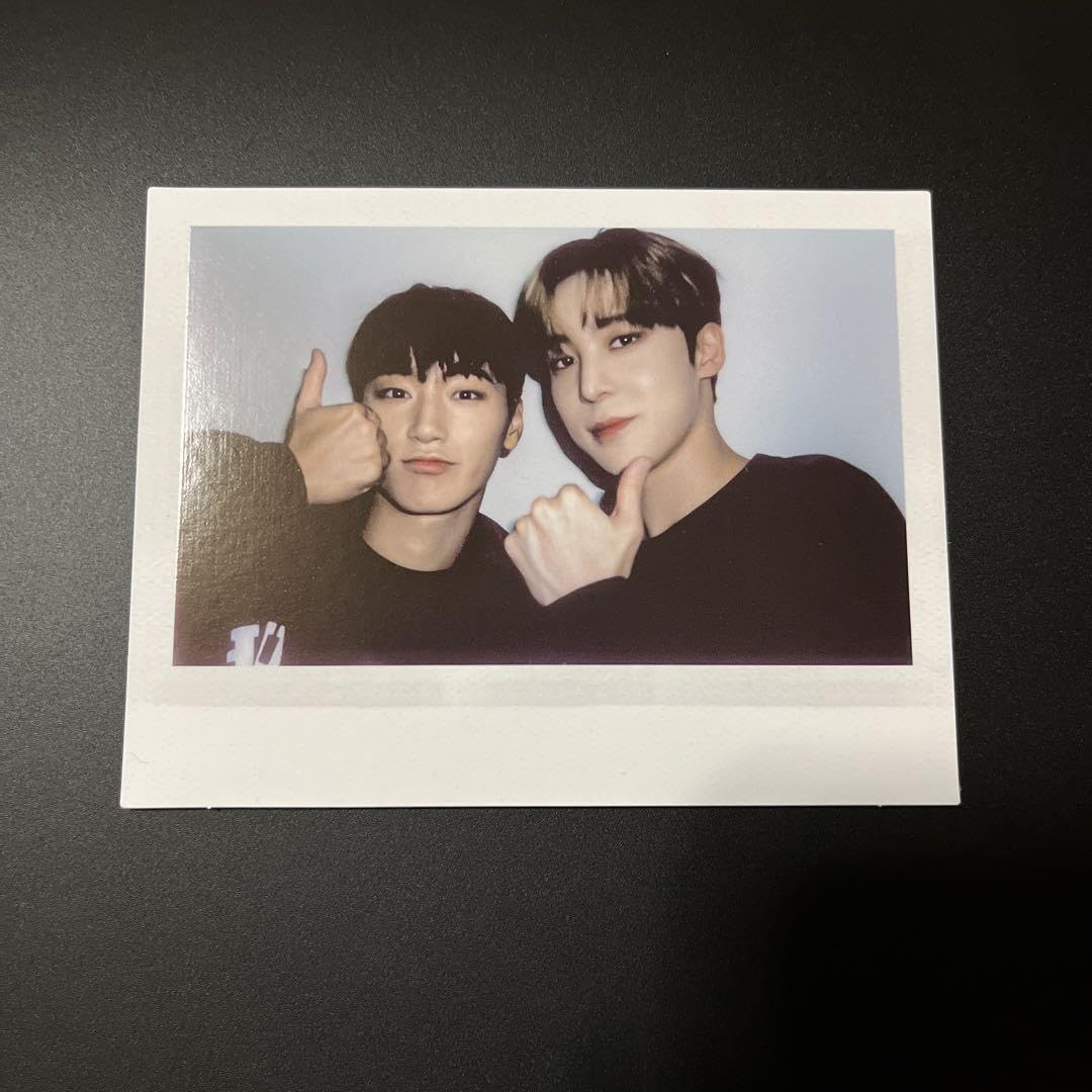 ATEEZユノ サイン入りポラロイド ATEEZ ユノ サイン入りポラ ATEEZ ユノ サイン入りポラ