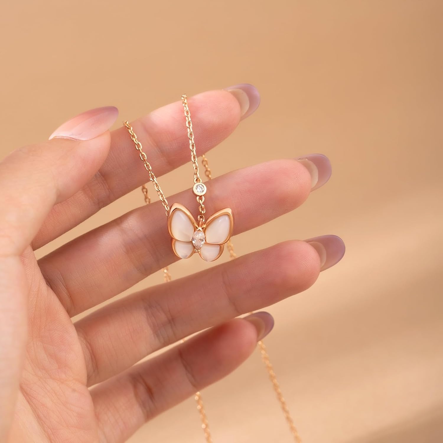 18K Rose Gold Butterfly Necklace – Elegant Pearl Pendant Jewelry, The Perfect Mother’s Day Gift for Wife, Mom, or Loved One. Includes Free Matching Brooch in Luxurious Gift Box.