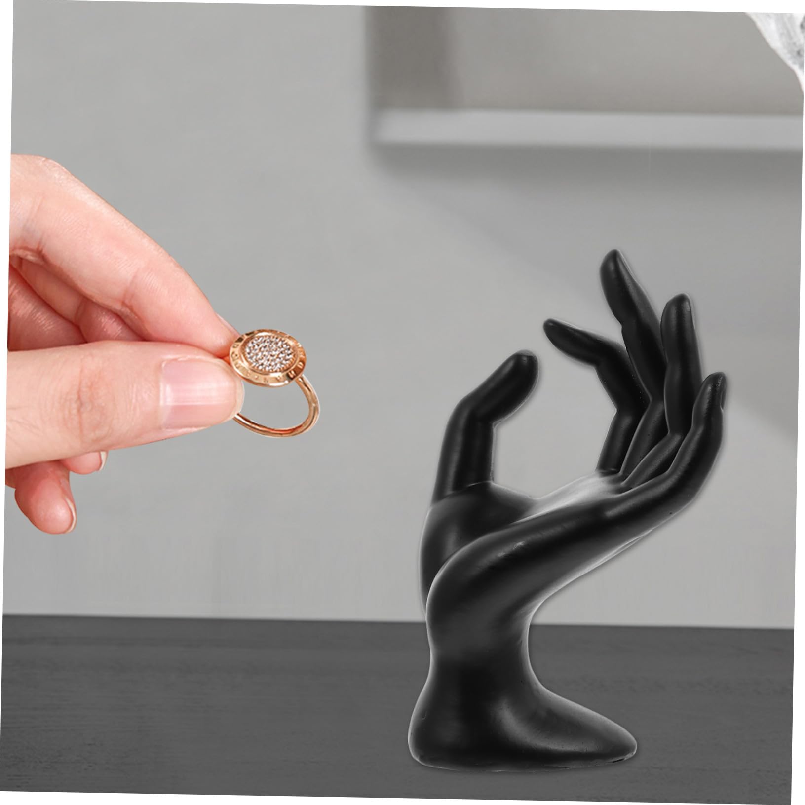 KOMBIUDA 2 Pièces Présentoir Bijoux Résine Support Main pour Bagues Bracelets Organiseur Compact Élégant et Gain de Place