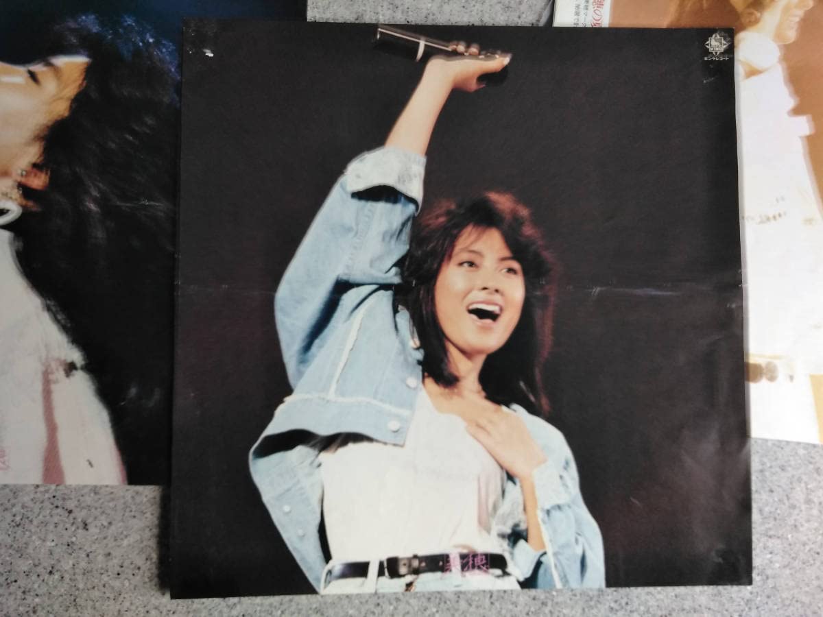 Amazon.co.jp: 中山美穂 VIRGIN FLIGHT '86 ファーストコンサート 帯