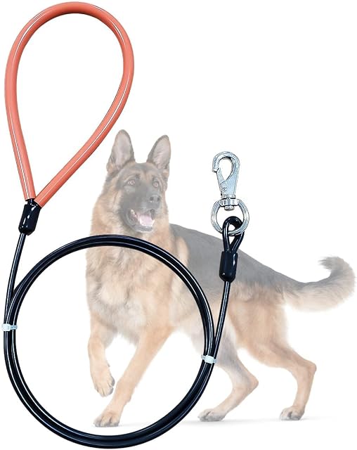 Feuille de chien pour chiens jusqu'à 250 Pound, lourd laisse de service faite de corde de fil enduite pour les chiens grands et moyens, câble dog tie Out avec poignée en silicone doux (Noir, 5FT)