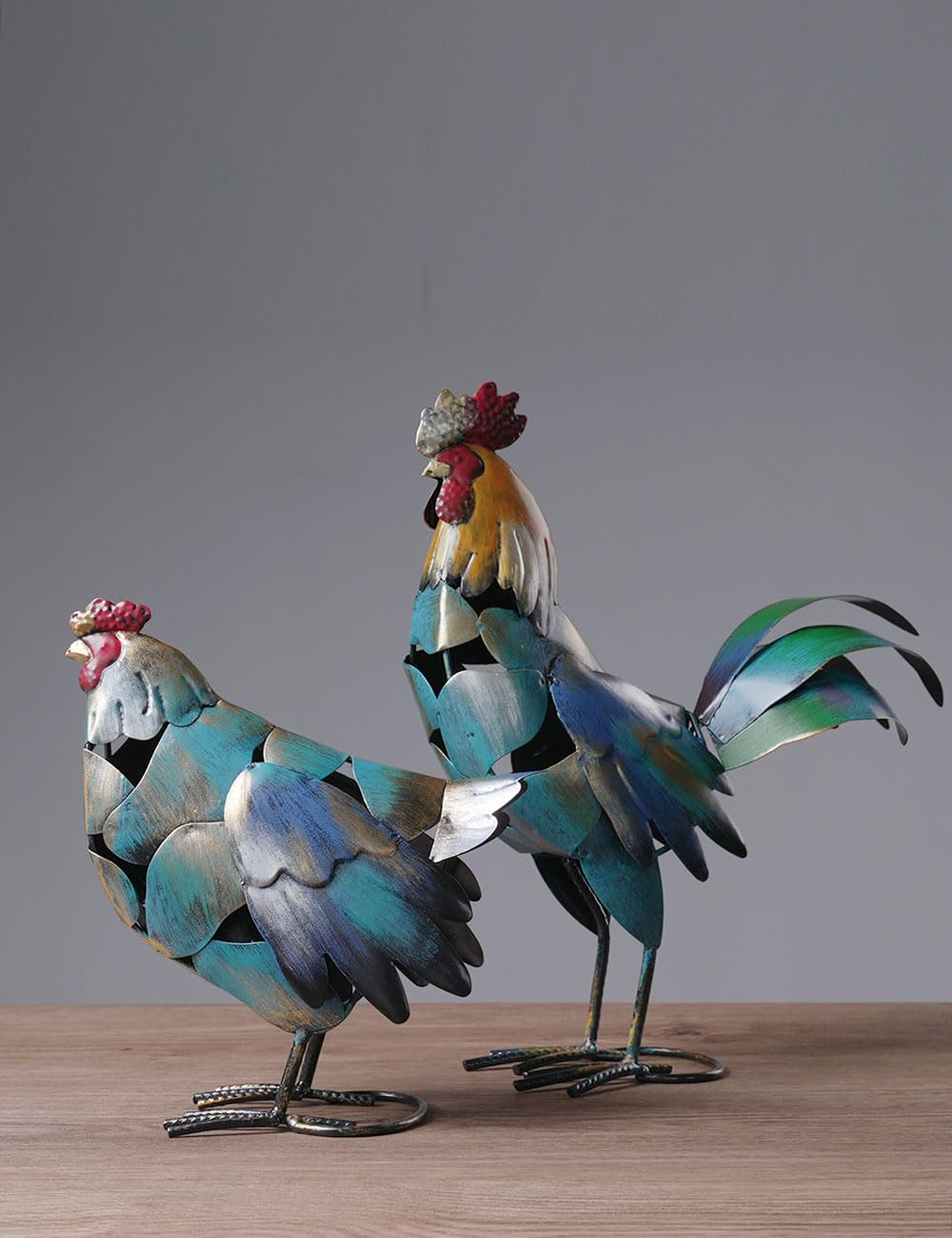 HAUCOZE Gallo Estatua Metálico Escultura Animal Figura Moderna Decoración Interior Adorno Arte Hogar Regalo para Salón Oficinas Comedor 27cm