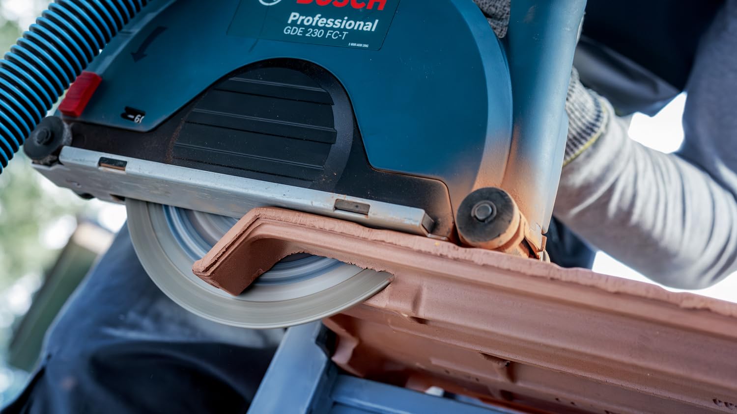 Bosch Accessories Bosch Accessories Bosch Professional 1x EXPERT MultiMaterial Turbo Diamanttrennscheiben (für Beton, Ziegelstein, Ø 230 mm, Zubehör Großer Winkelschleifer)