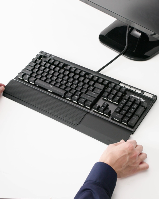 Amazon.co.jp: HyperX Alloy Elite RGB ゲーミングキーボード 赤