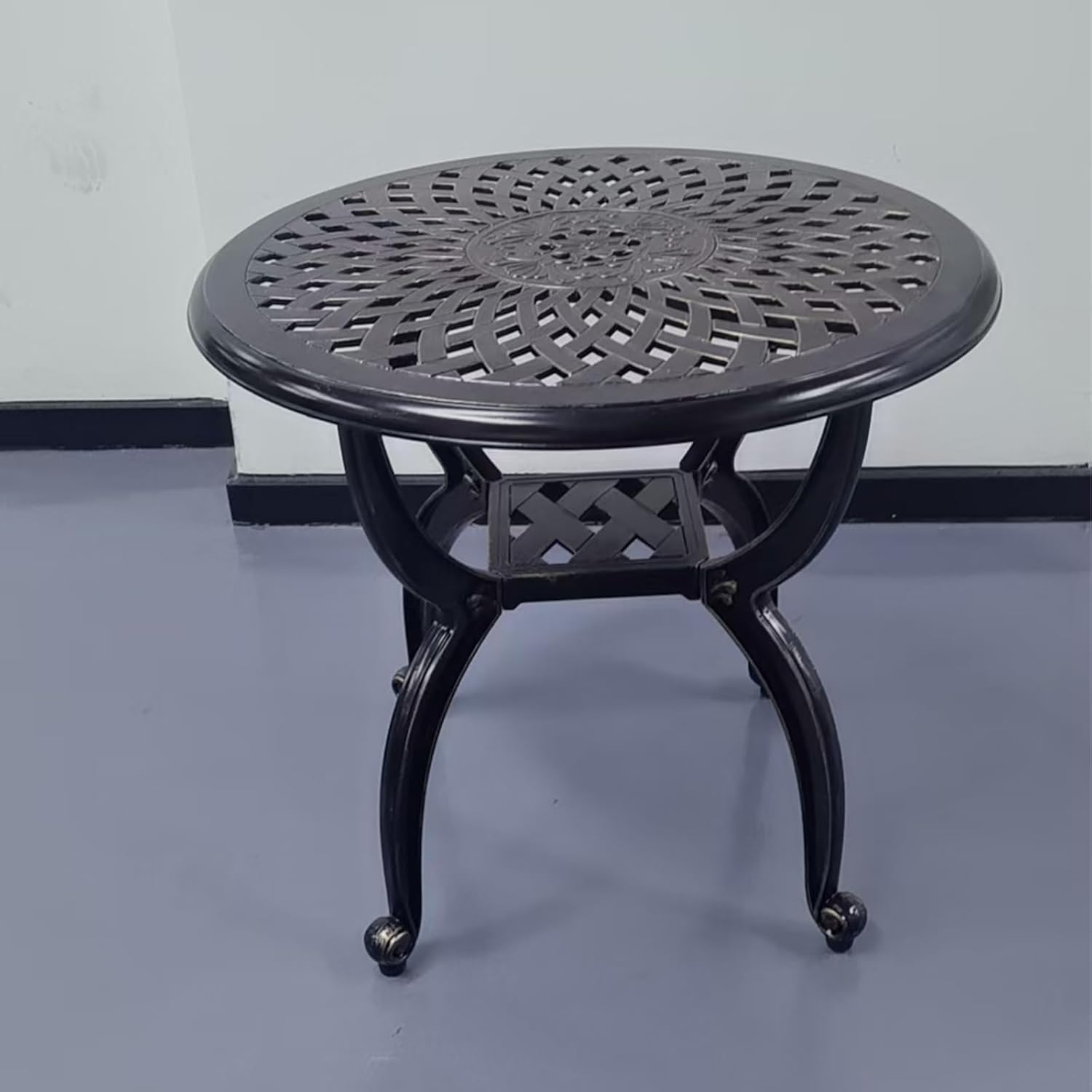 Cast Aluminum Outdoor Side Table, All Weather Round Small Coffee Table for Patio,Park,Lawn,Yard (21" Black)