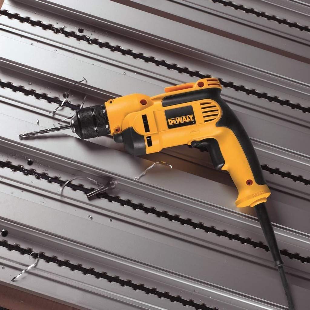 DEWALT 1-Gang Bohrmaschine (701 Watt, 10 mm Vollmetall-Schnellspannbohrfutter, ideal für präzise Bohrarbeiten mit kleinem Durchmesser in Holz und Metall) DWD112S-QS