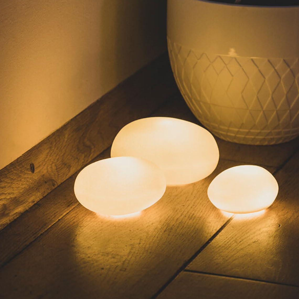 Räder LED Lichtkieselstein Set 3 Stück, 7 x 4 cm, 9,5 x 4,5 cm, 11 x 6 cm