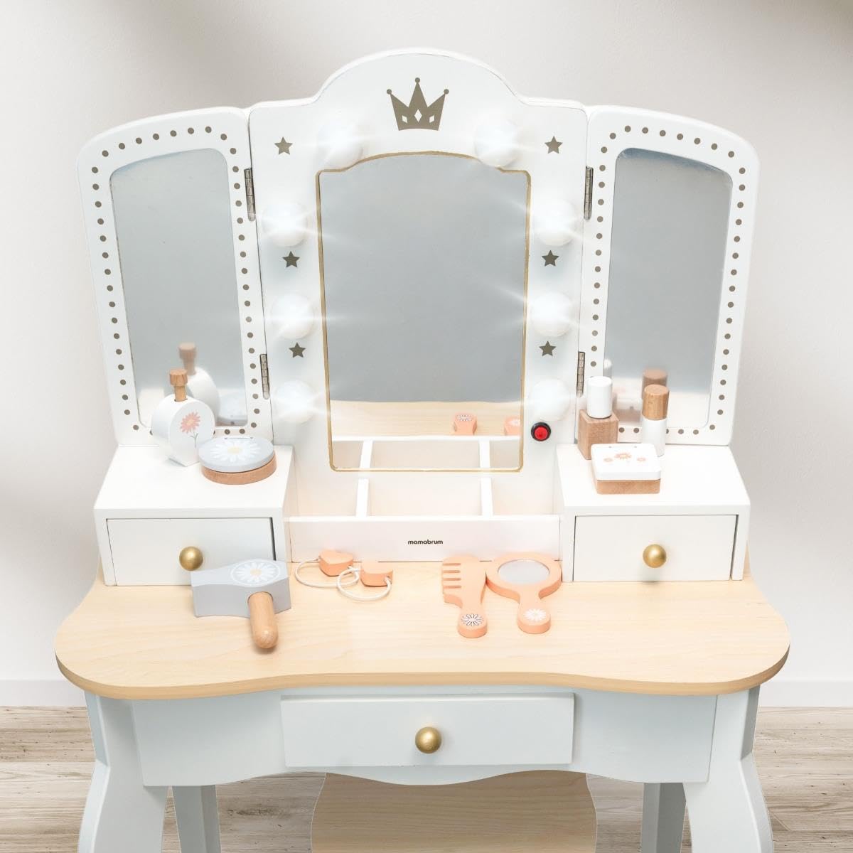 Mamabrum Coiffeuse en Bois pour Enfants 3+, XXL avec Tabouret et éclairage LED, Miroir à 3 Ailes, Grand tiroir, Accessoires, Maquillage de rôle, Structure Solide, Transformable en Bureau