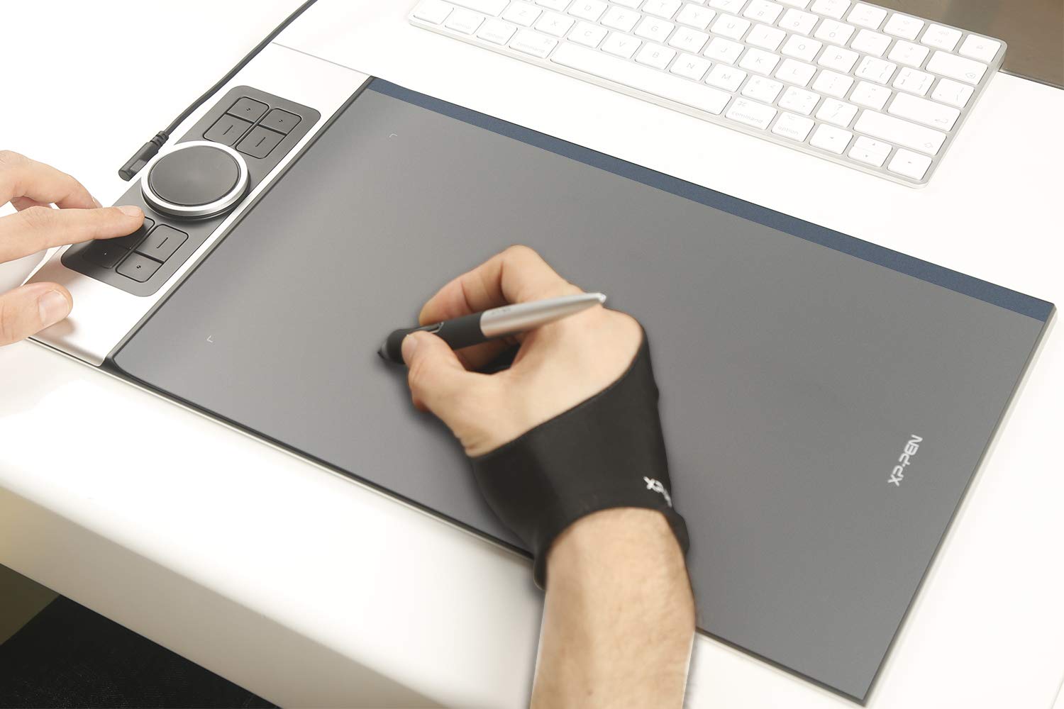 XP-PEN Deco MW 保護フィルム付き Amazon.co.jp: XPPen ペンタブ Deco Pro MediumとDeco Pro MW