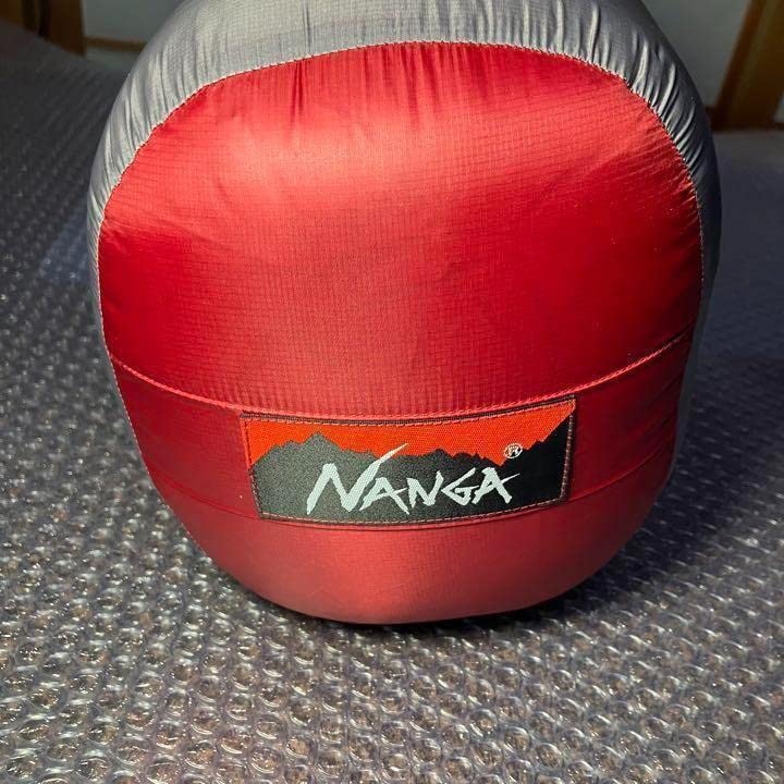 Amazon.co.jp: NANGA ナンガ シュラフ 寝袋 600STD レッド : ホビー