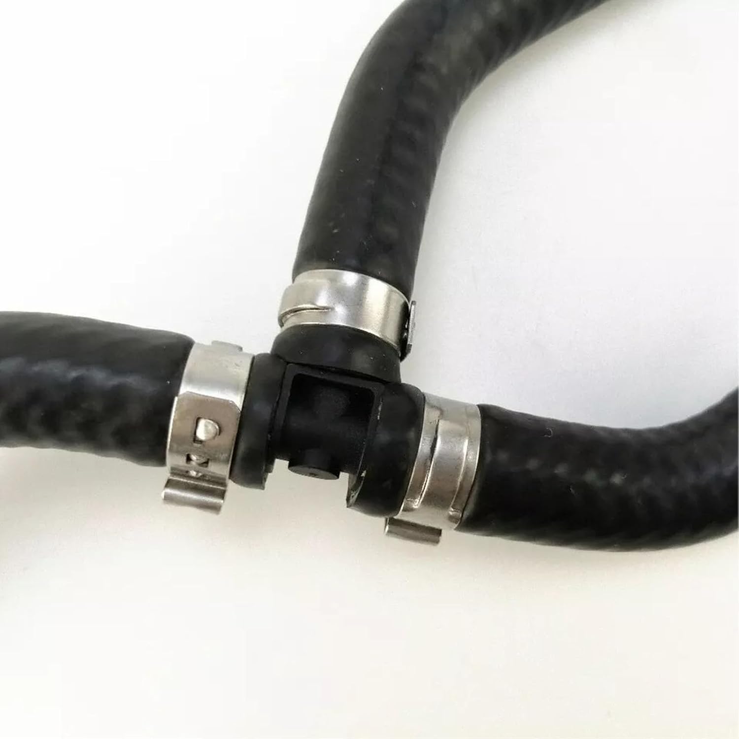 Auto Accessories Replace A2045012825 Deputy Kettle Water Pipe Vent Pipe Ventilation Airway Duct Hose for W204 C180 C204 Cooling Systems