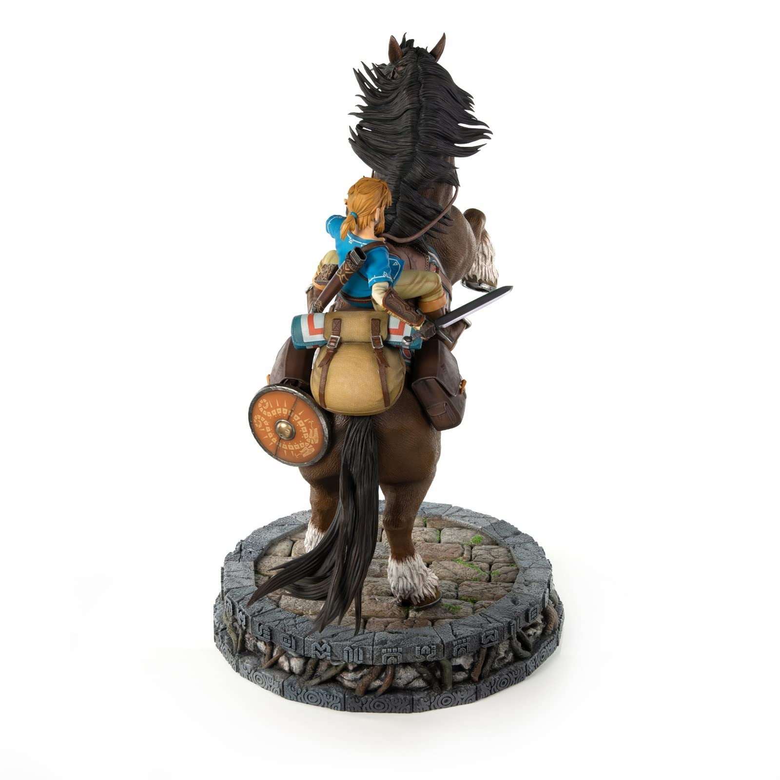 ゼルダの伝説ホーススタチュー 約17万円の『ゼルダの伝説BotW』「リンク」スタチュー登場！全高