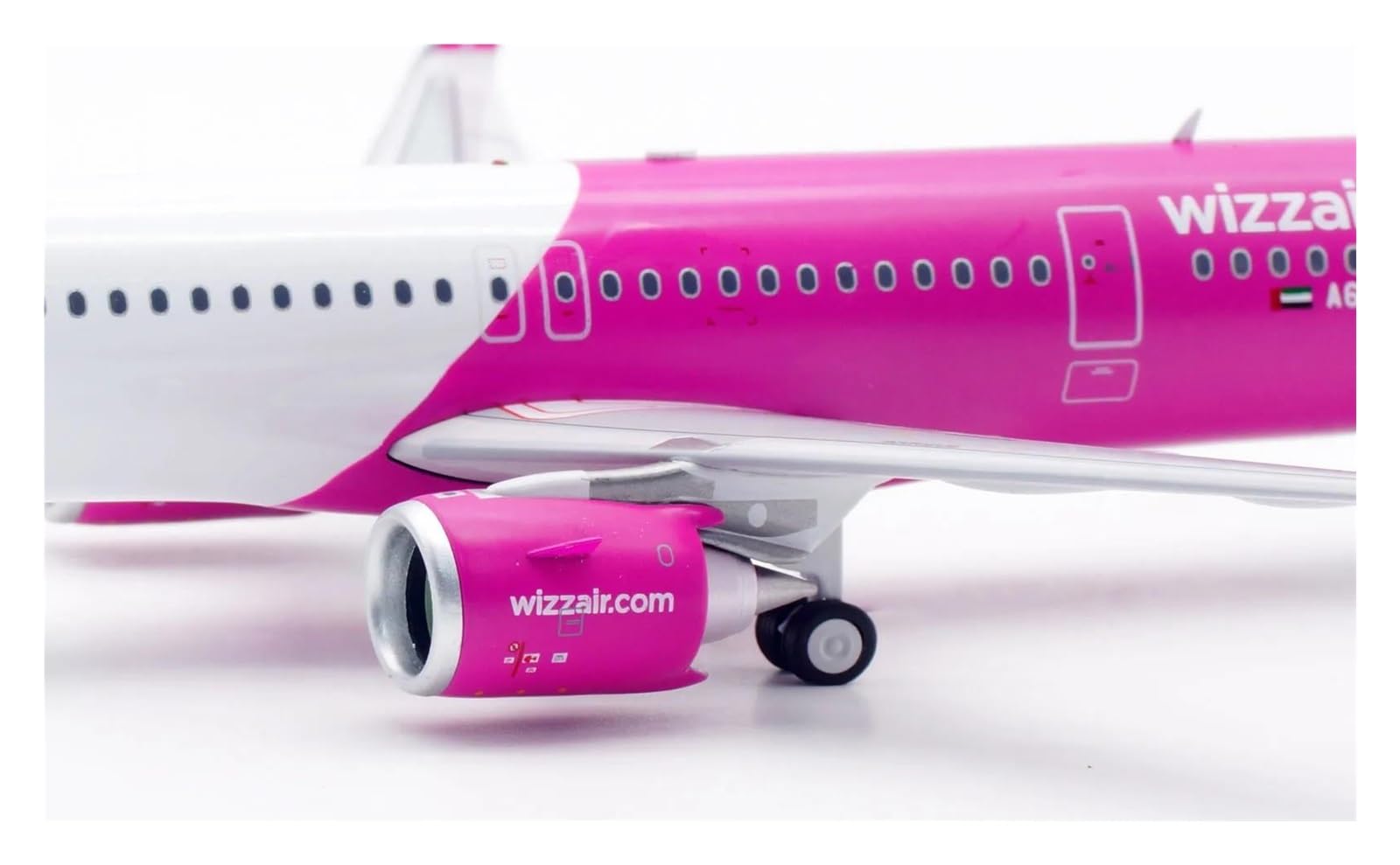 Amazon.co.jp: 飛行機模型飛行機おもちゃの飛行機模型