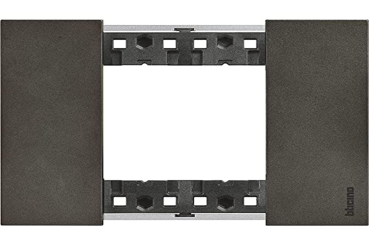 Placa Legrand KA4802NG embellecedora negra para interruptor de luz de pared