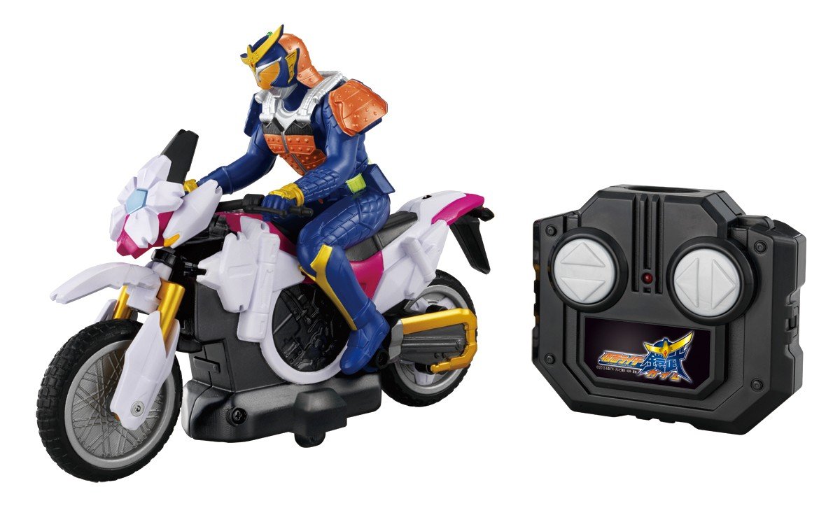 Amazon.co.jp: 仮面ライダー鎧武 (ガイム) 赤外線コントロール 仮面