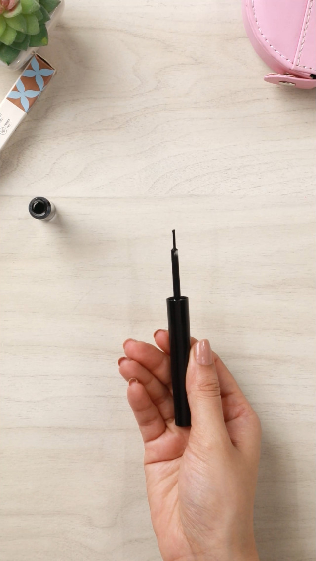 Image of Just Herbs Eyeliner Waterproof And Smudge Proof, Long Lasting Matte Eyeliners 2 Ml (Deep Black) (Pack of 2)