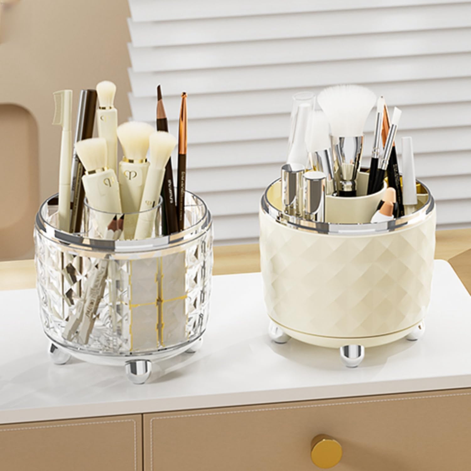 Booklov Makeup Brushes holder with Lid,Cosmetic Organizer,360° Rotating Desktop Makeup Tools Holder with Lid,Dustproof Lipstick Organiser,Storage Stand for Cosmetic Pen or Eyeliner (Ivory Silver)