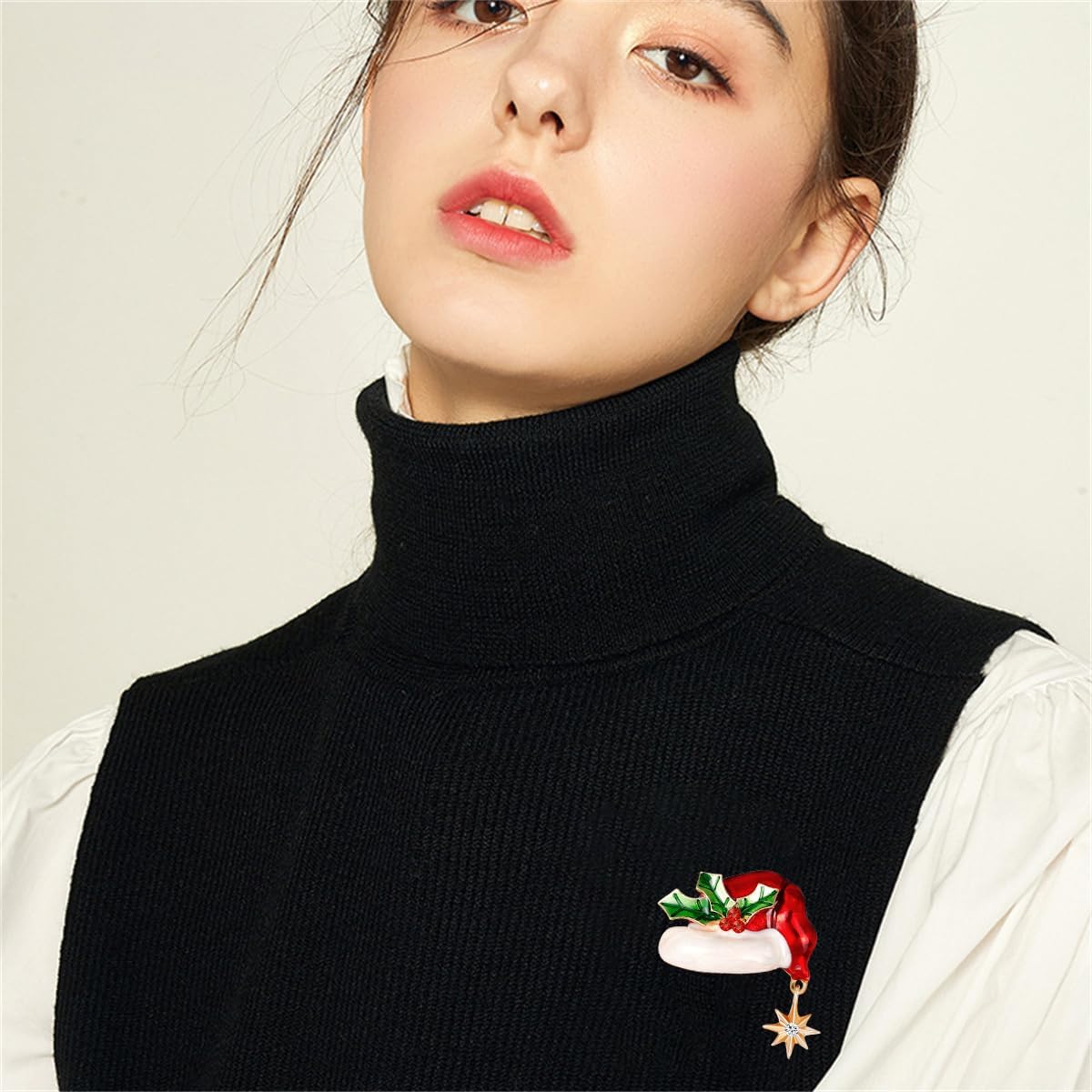 Rhinestone Red Green Christmas Hat Brooch Pin for Women Men Unisex Gold-Toned Fashion Crystal Star Charms Drop Brooches Lapel Pins Suit Collar Dress Accessories Funny Holiday Xmas Jewelry image 2