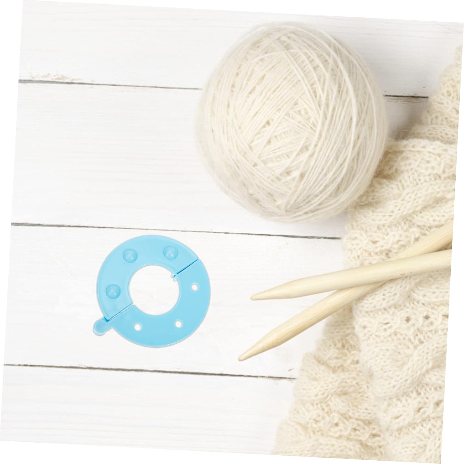 SHOWERORO Pompom Knitter Yarn Winder Pompom Fluff Balls Manual Yarn Knit Device for Boys and Girls Friends