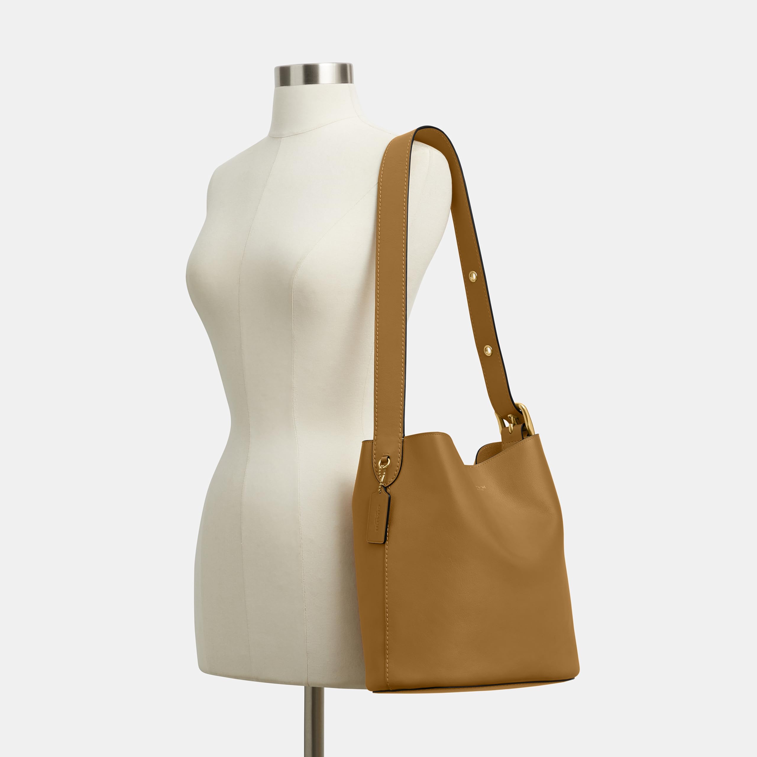 Amazon | COACH ブリーカー バケットバッグ, 真鍮/ミュートオリーブ 