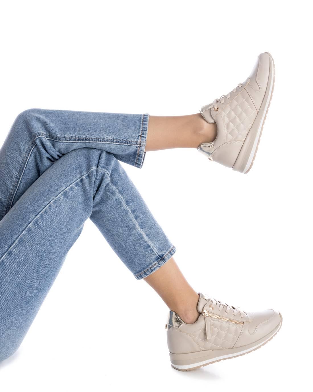 XTI - Zapatilla Mujer - Calzado Cómodo y Versátil - Moda Casual