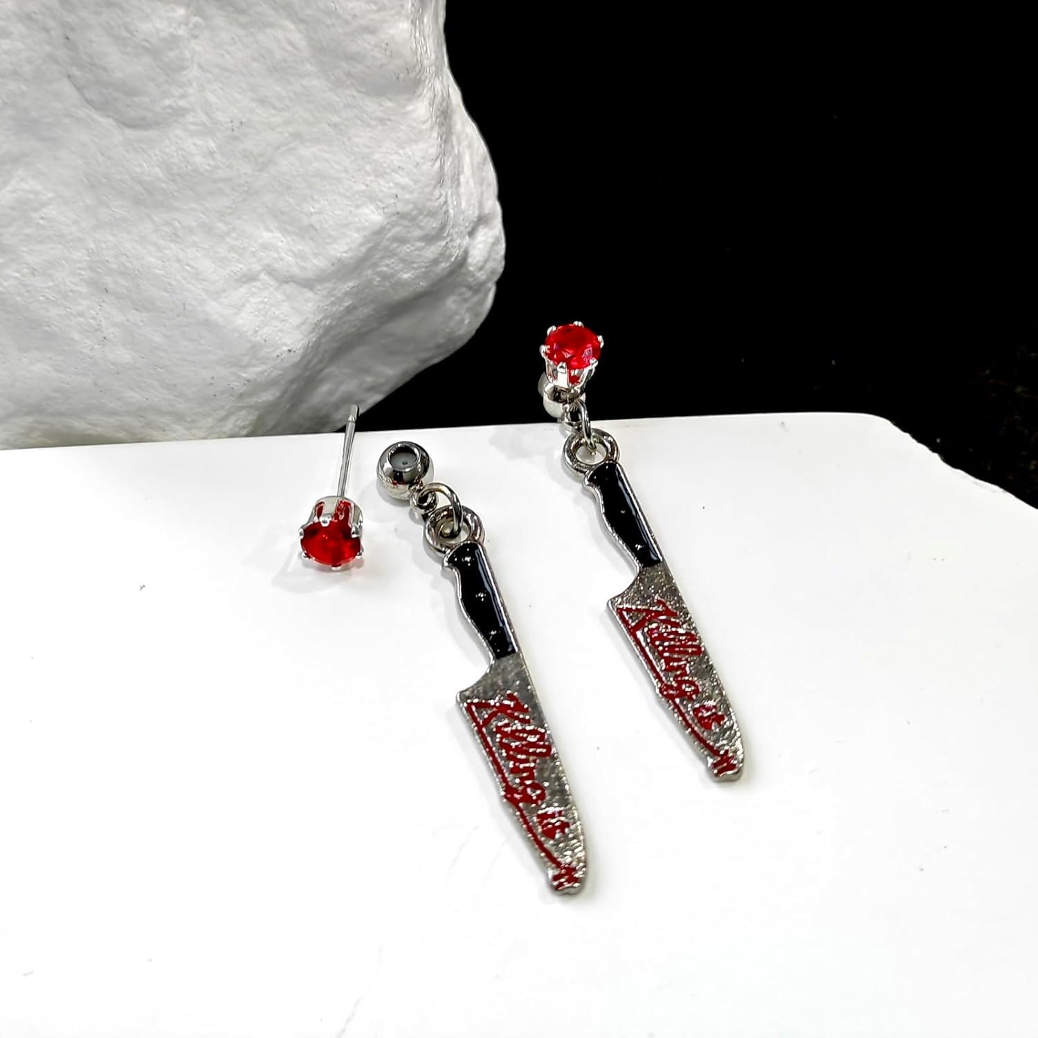 Red Bloody Knife Drop Earrings for Women Men Horror Blood Knife Dangle Earrings Halloween Party Dagger Earring - Image 4