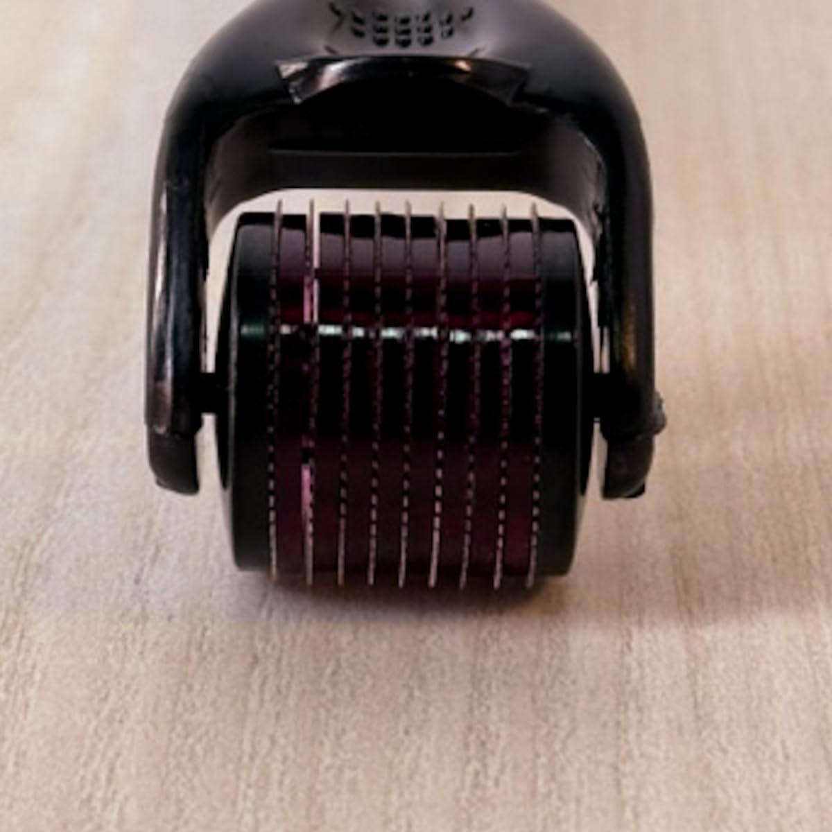 Rolo de Microagulhas Derma Roller 0,50 mm – Cuidados Estéticos para Rosto, Corpo e Cabelo