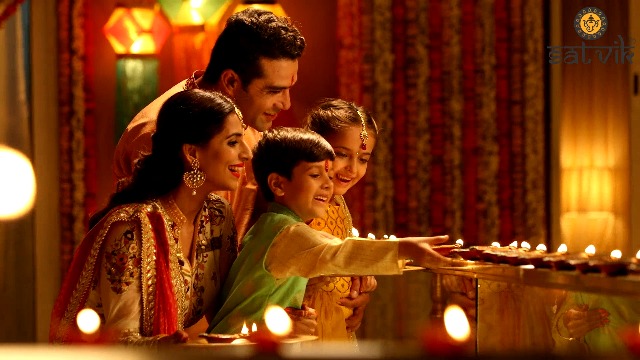 SATVIK-10-Pc-Set-Matki-Clay-Diya-Diwali-Wax-Filled-Dia-for-Puja-Pooja-Traditional-Handmade-Terracotta-Earthen-Vilakku-Oil-Lamp-Diyas-Natural-Mitti-Welcome-Deepawali-Decoration-Indian-Gift-Items