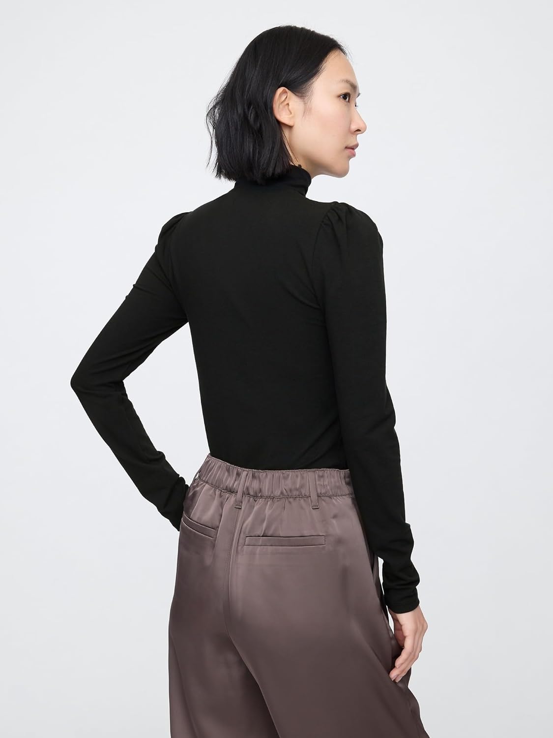 Gap Women's Long Sleeve Puffed Shoulder Turtleneck