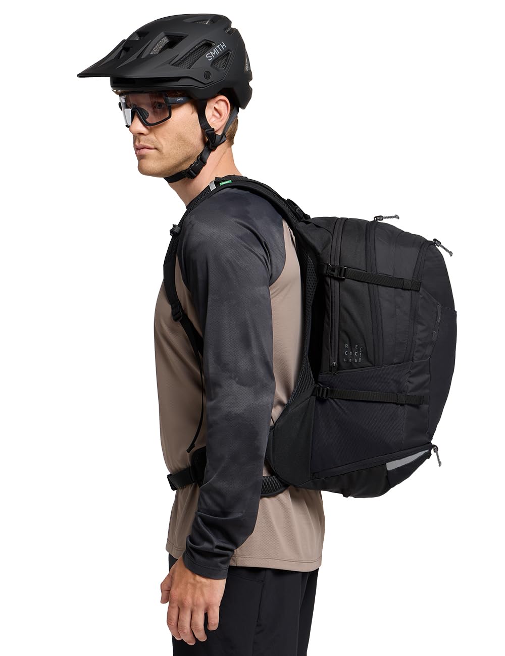 VAUDE Mountainbikerucksack 28L mit Volumenerweiterung, mit Trinksystem-Ausgang, Helmhalterung und Regenhülle - für Alpencross