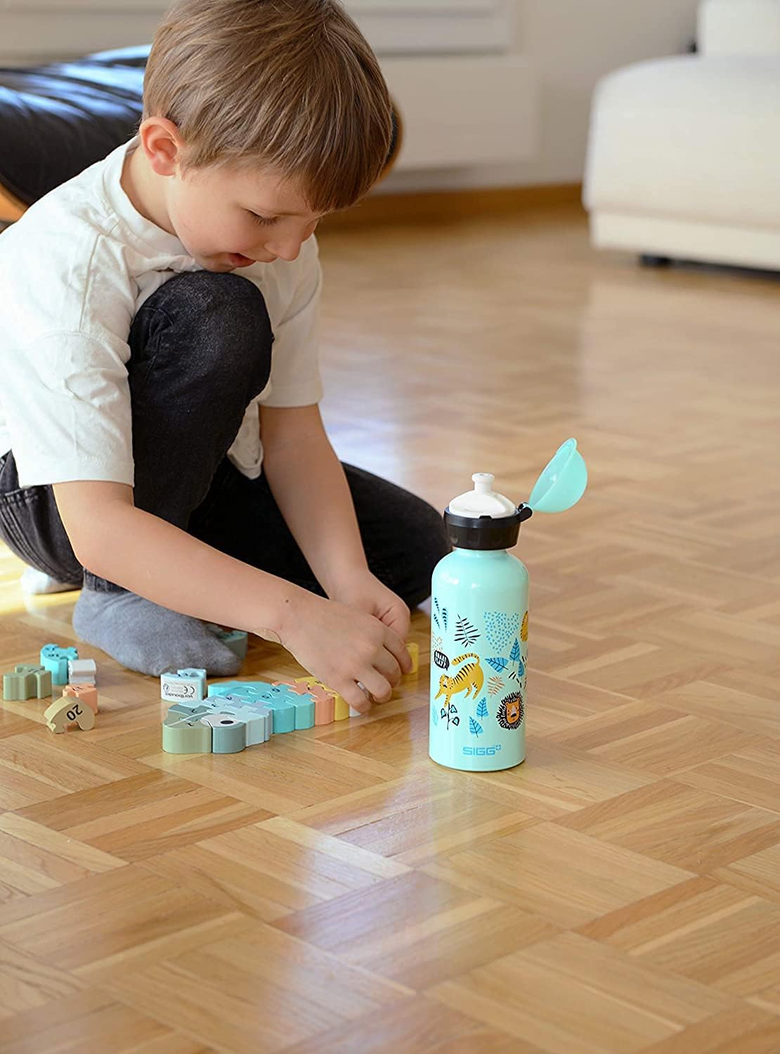 Sigg - Kids Water Bottle - KBT - Made in Switzerland - Neutral Taste - Leakproof - Lightweight - School, Sports - 14 Oz - Image 8