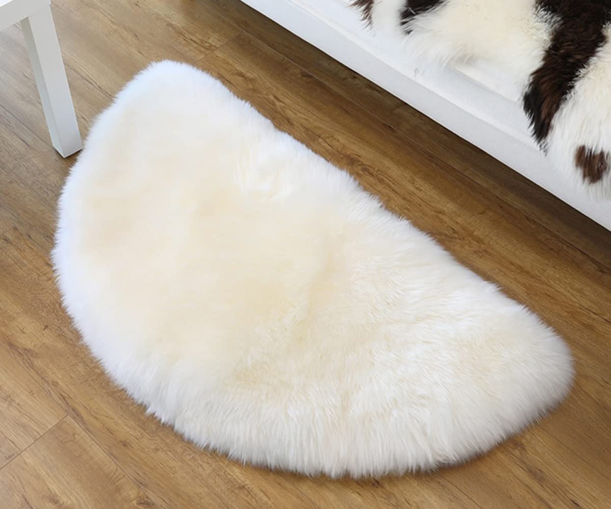 Altlue One Color Real Sheepskin Half Round Rug Genuine Sheepskin Half Moon Rug Sheepskin Half Circle Rug Wool Semi Circle Rug Fluffy Sheepskin Throw(70X140cm)
