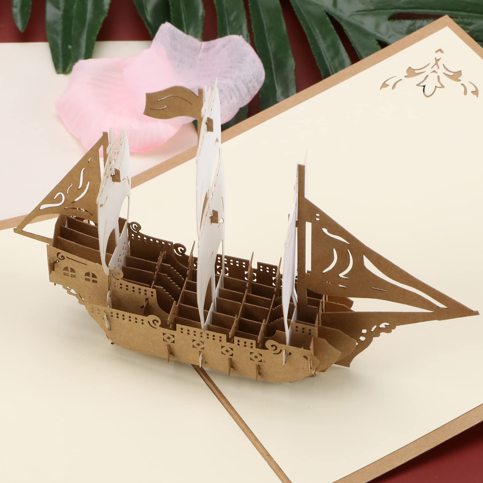 Biglietto Auguri Pop-up 3D Barca A Vela Rossa – Invito Scenografico Per Compleanno, Laurea, Pensionamento