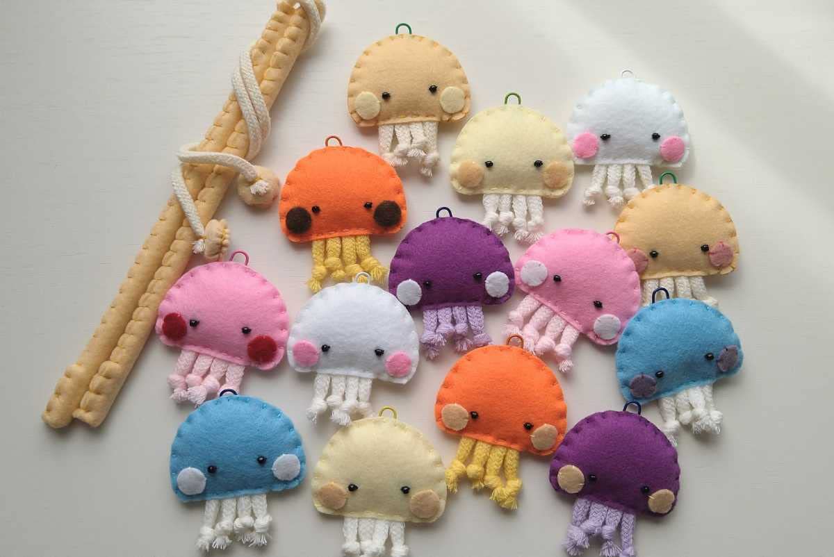 フェルト ままごと おままごと さかなつり ハンドメイド Amazon.co.jp: くらげ釣り おさかなつり フェルトハンドメイド 知育