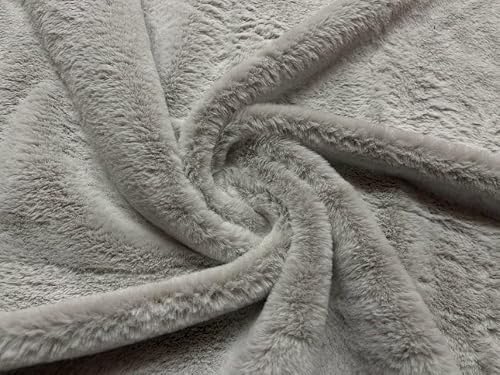 Luxury Short Plush Super Soft Faux Fur Fabric Material Silver Fox 1MTR