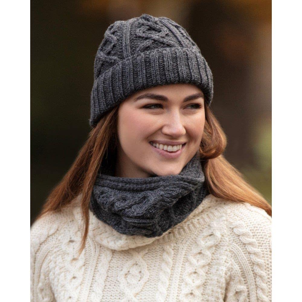 WALKER AND HAWKES - Supersoft Merino Lana Harwell Snood