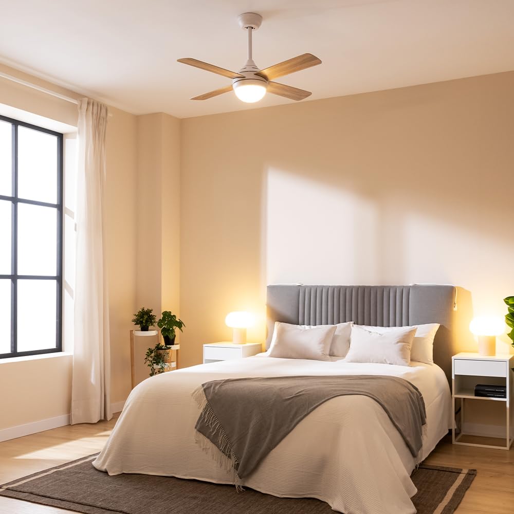 Cecotec Ventilateur de Plafond avec Lumière Energysilence Aero 4250 DC Fresh, 40 W, Moteur DC, Diamètre 42” (106 cm) avec 4 Lames Réversibles, LED, Télécommande, Minuterie, 6 Vitesses