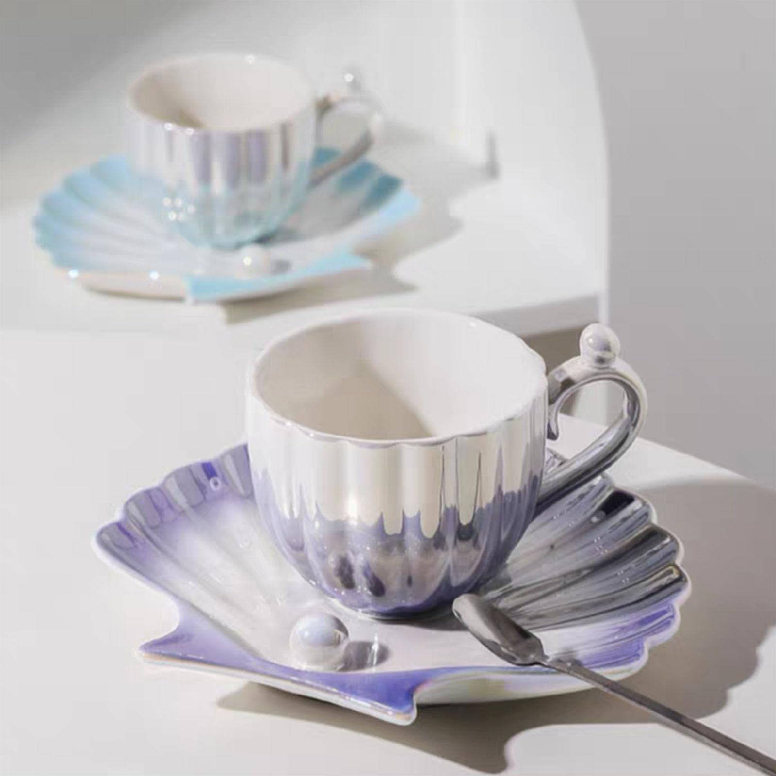 Tazza e piattino in ceramica con conchiglie perlate, 236,8 ml, tazza da caffè vintage, tazza da cappuccino, tazza da latte art per tè pomeridiano, regalo di compleanno (viola)