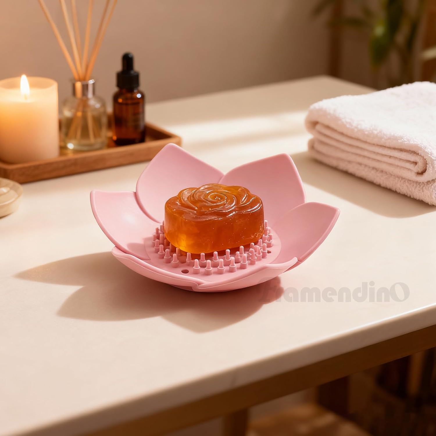 Framendino, 4 Pack Silicone Soap Dishes, Non-Slip Floral Shaped Design Self-draining Sponge Bar Holder Flower Shape Saver for Shower Bathroom Kitchen Sinks