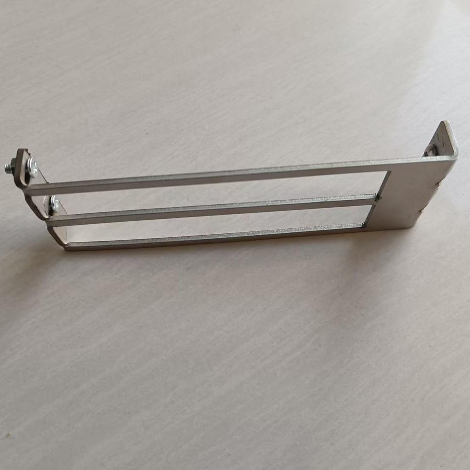 Otwarta obudowa PC z aluminium | ATX/MATX/ITX | montaż bez użycia narzędzi | optymalne chłodzenie powietrzem do gier i stacji roboczych (24 x 20 x 24 cm)