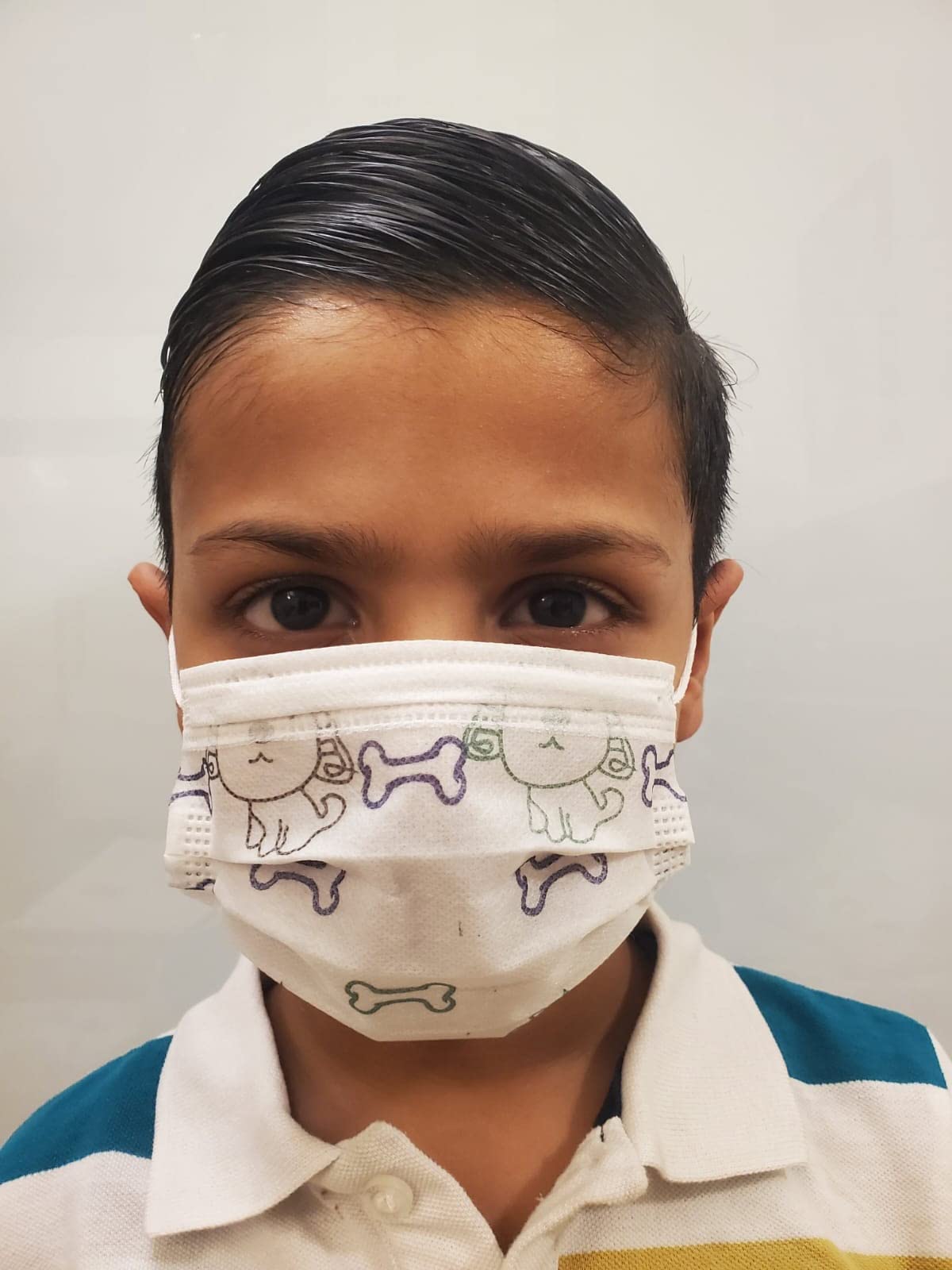 Kids 3 Ply cute mask comfortable (Pack of 100) Surgical Mask With Melt Blown Fabric Layer 3 ply for children boys girls FDA CE Approved Carton print disposable mask (B09Q2YZB87) Amazon Price History, Amazon Price Tracker