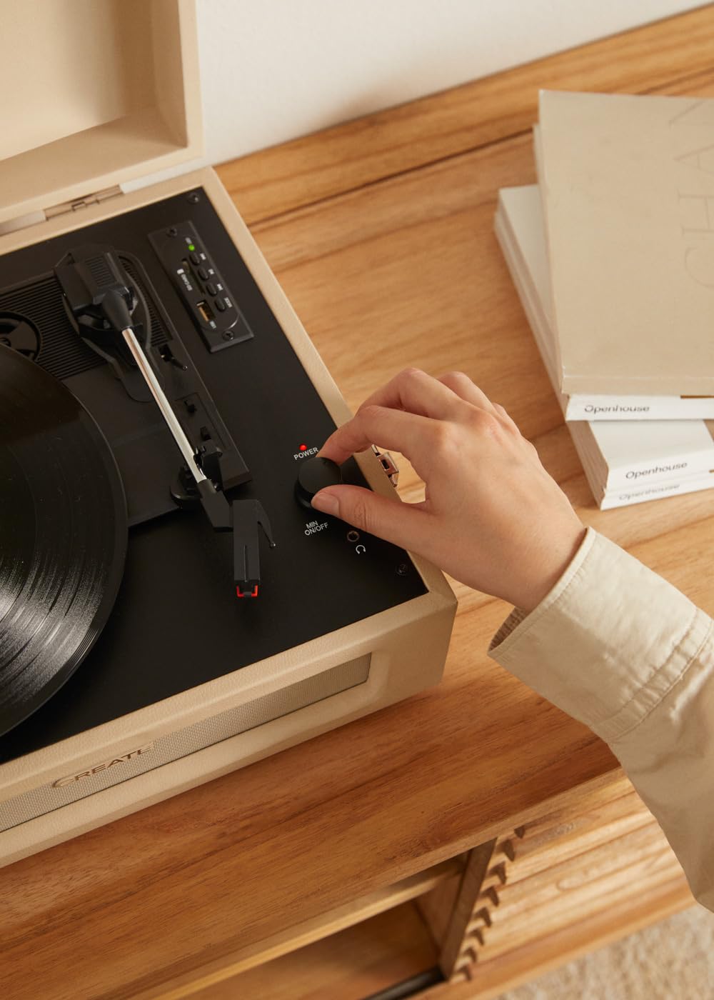 CREATE/Record Player Retro/Tragbarer Koffer-Plattenspieler in Cremeweiß/Mit Bluetooth USB, SD, MicroSD und Mp3, Retro-Stil