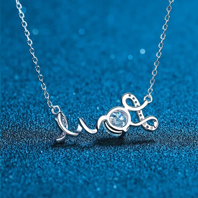 Collier pendentif moissanite d'exception : un éclat éternel pour sublimer votre cou