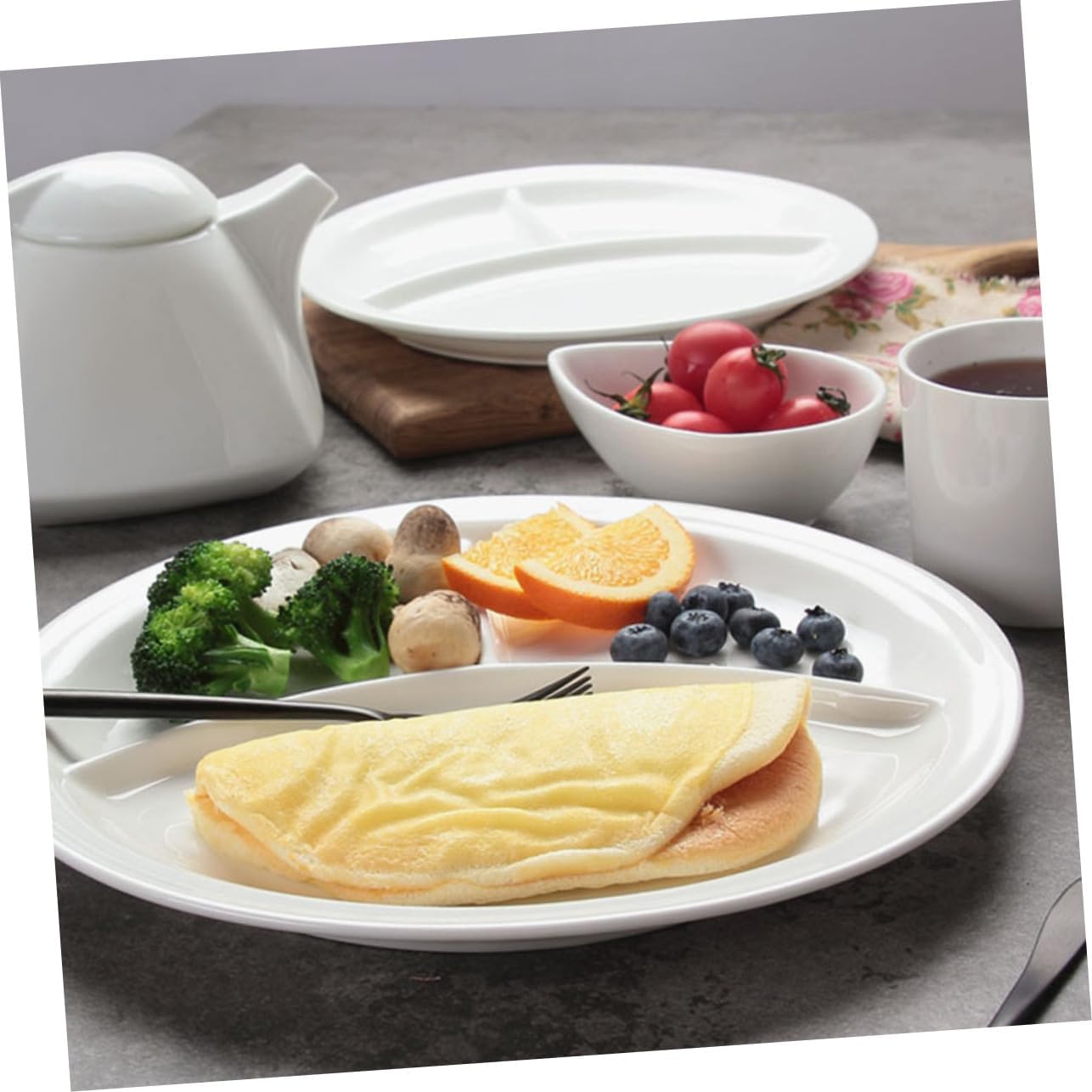 Alipis 1pc Ceramic Divided Food Tray for Breakfast and Lunch Meal Storage Plate Lightweight Portable Easy to Clean for Boys and Girls and Cafeterias